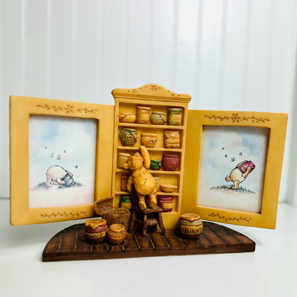 Vintage Charpente Disney  Pooh’s “Honey Cupboard”dual  desktop picture frame